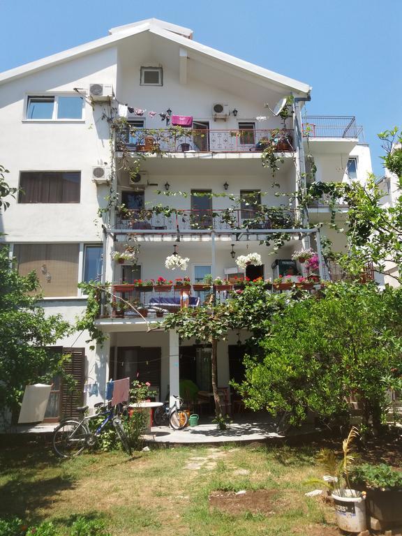 Sunny Grapes Apartments Budva Eksteriør billede